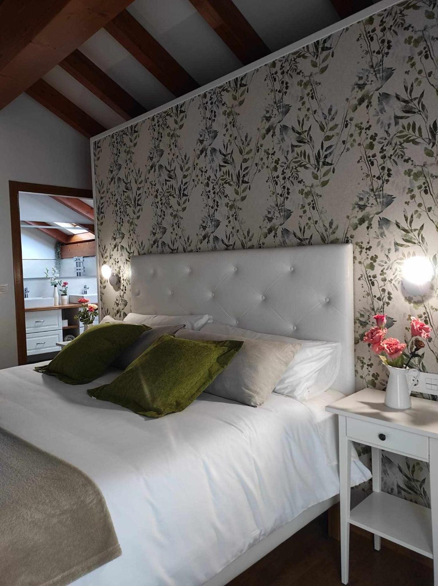 La Casa Del Camino Villa ซานติอาโก เด กอมโปสเตลา ภายนอก รูปภาพ