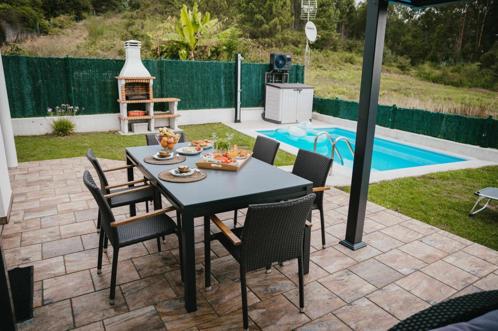 La Casa Del Camino Villa ซานติอาโก เด กอมโปสเตลา ภายนอก รูปภาพ